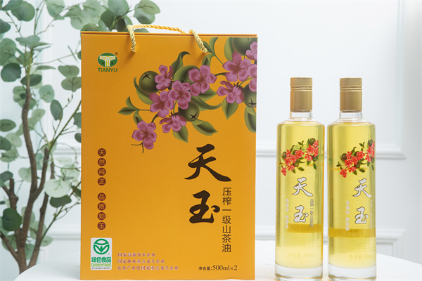 中国茶油“十大知名品牌”-天玉油茶籽油
